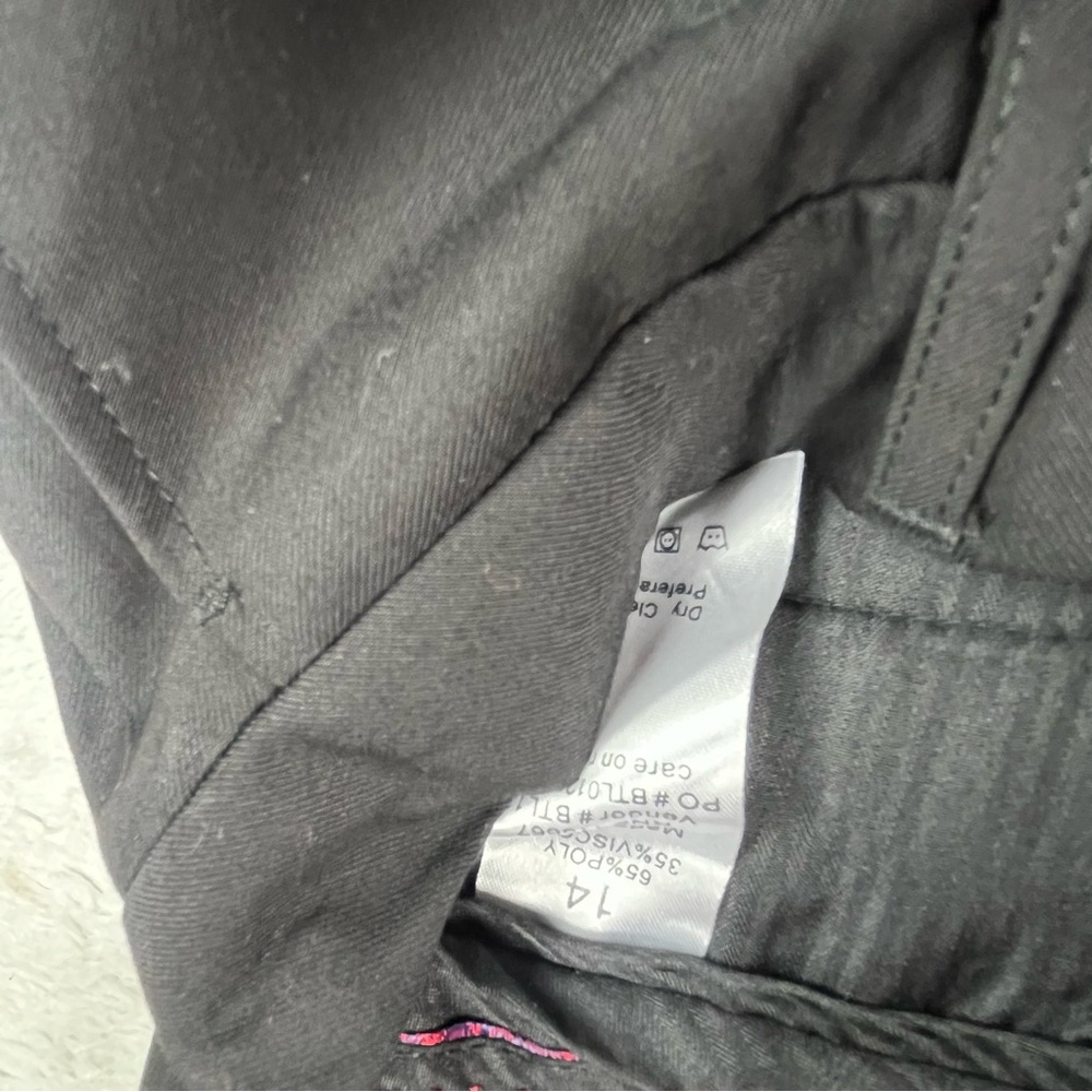 Black dress pants - Picture 3 of 6